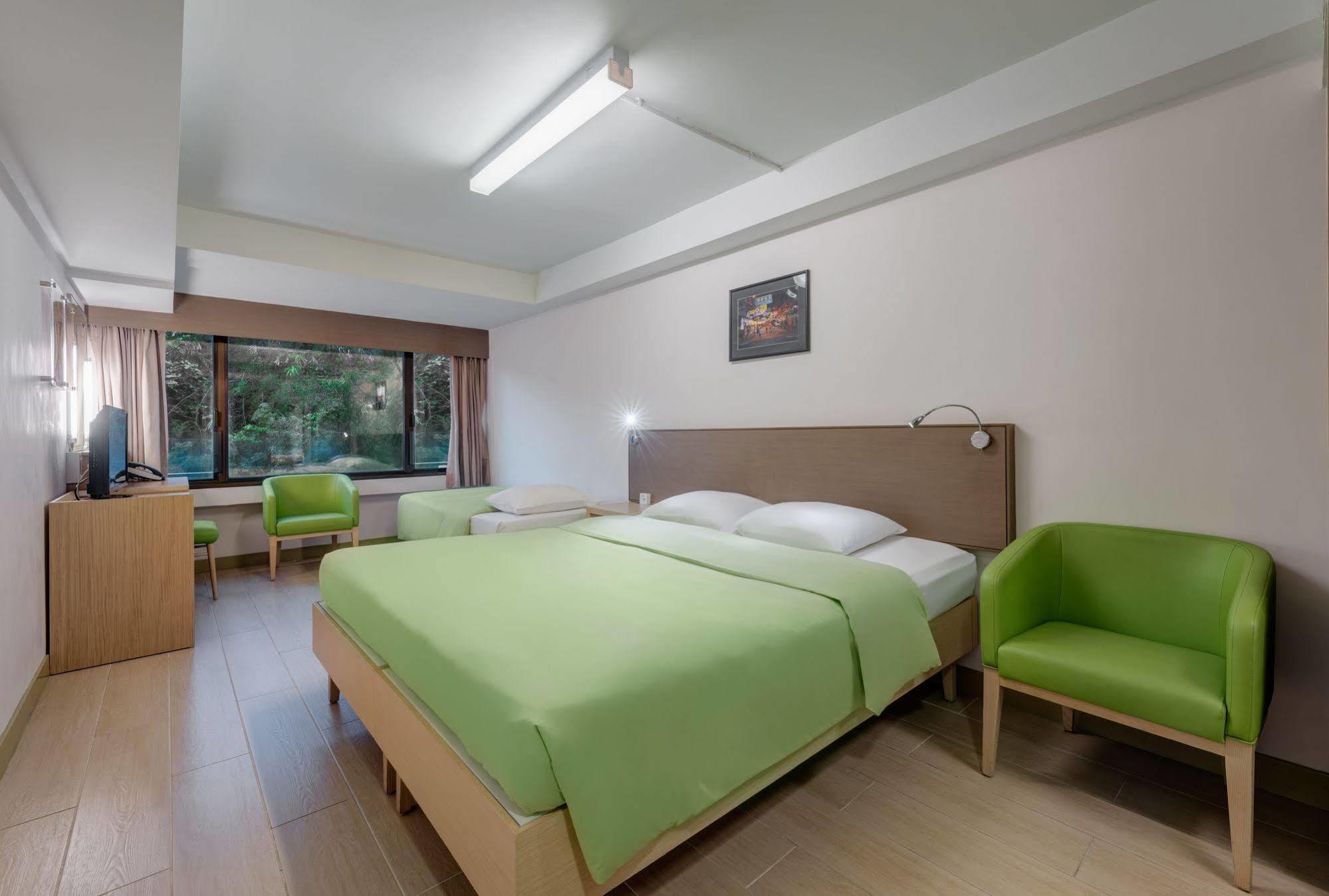 Yha Mei Ho House Youth Hostel Hong Kong Bagian luar foto